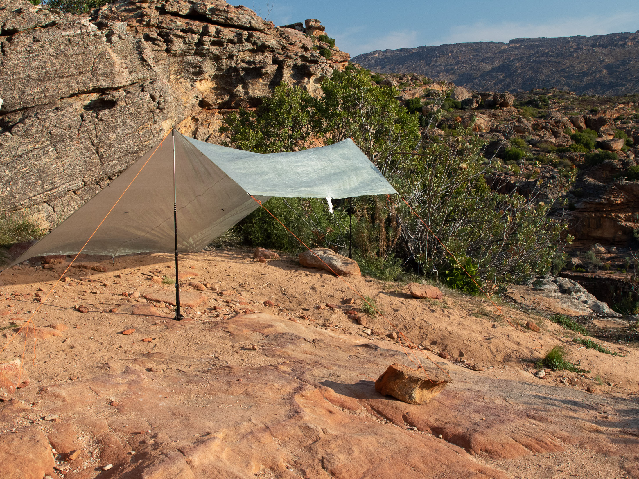 Lean-to tarp