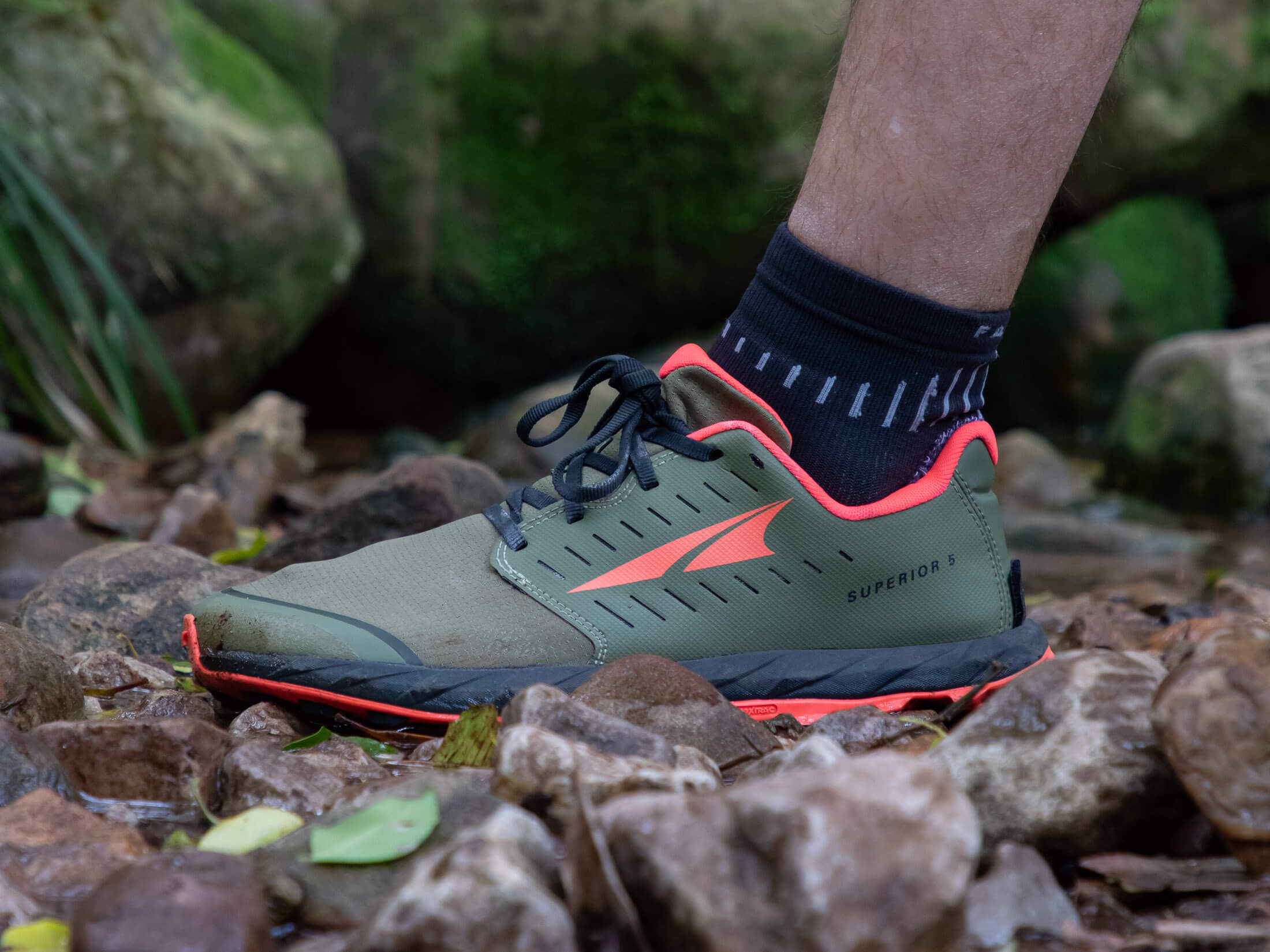 How Trail Runners can Benefit from Zero Drop vs Minimalist Shoes Trail Crag